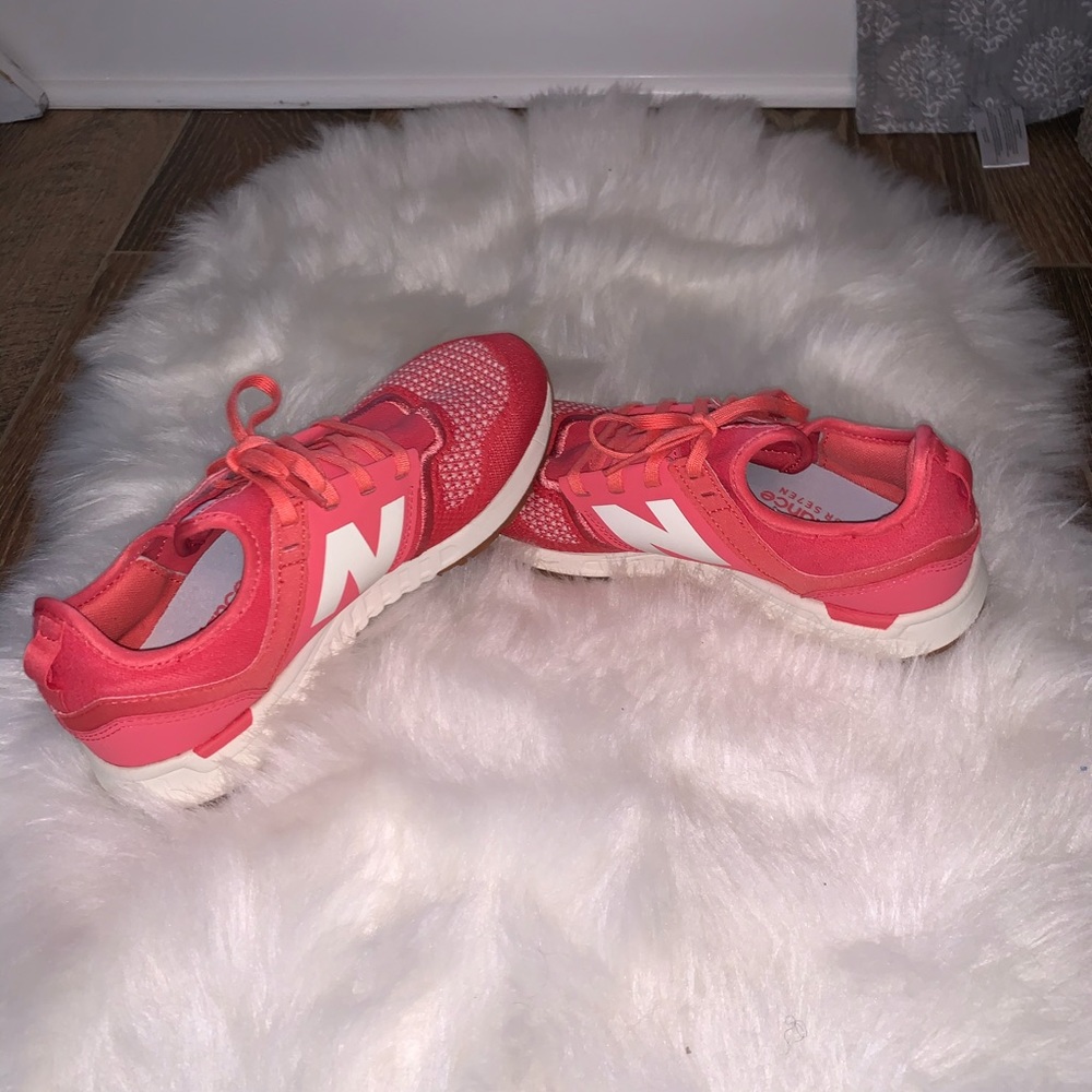 New Balance Tennis shoes
